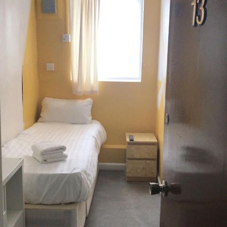 Acorn Lodge Guest House - Free Parking 고스포트 외부 사진