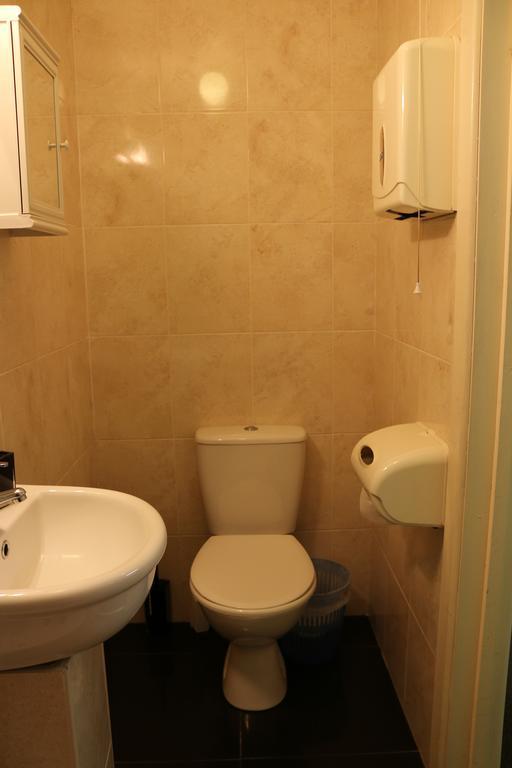 Acorn Lodge Guest House - Free Parking 고스포트 외부 사진