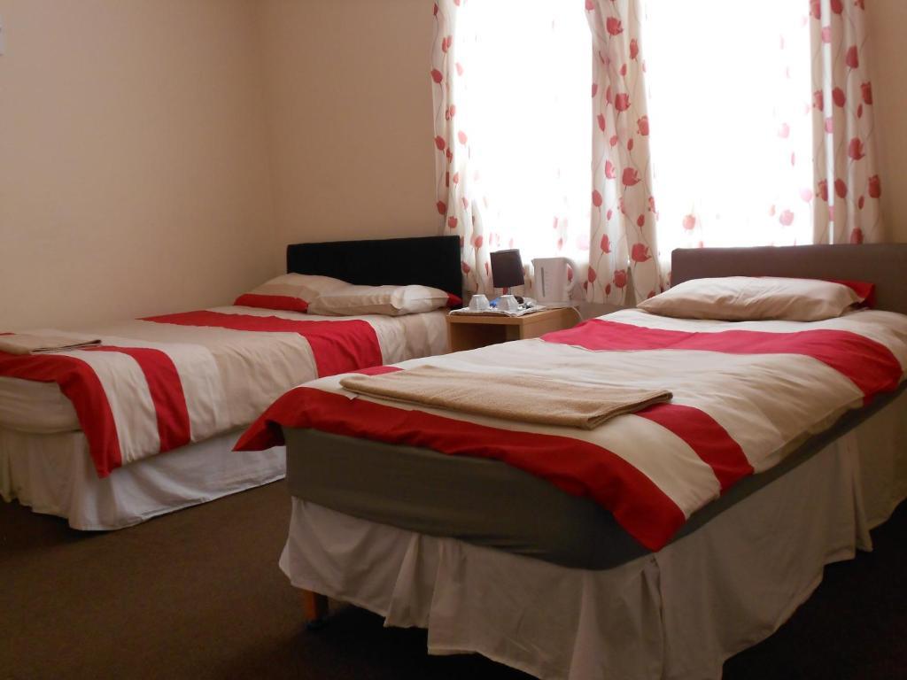 Acorn Lodge Guest House - Free Parking 고스포트 외부 사진