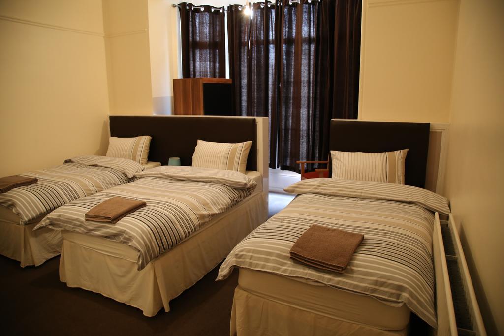 Acorn Lodge Guest House - Free Parking 고스포트 외부 사진